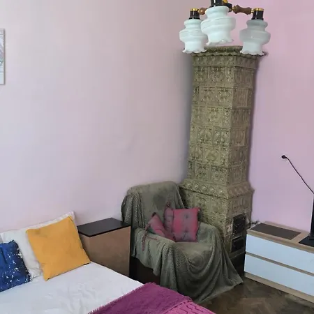 у центрі львова вул руська 16 , личаківська госпіталь *