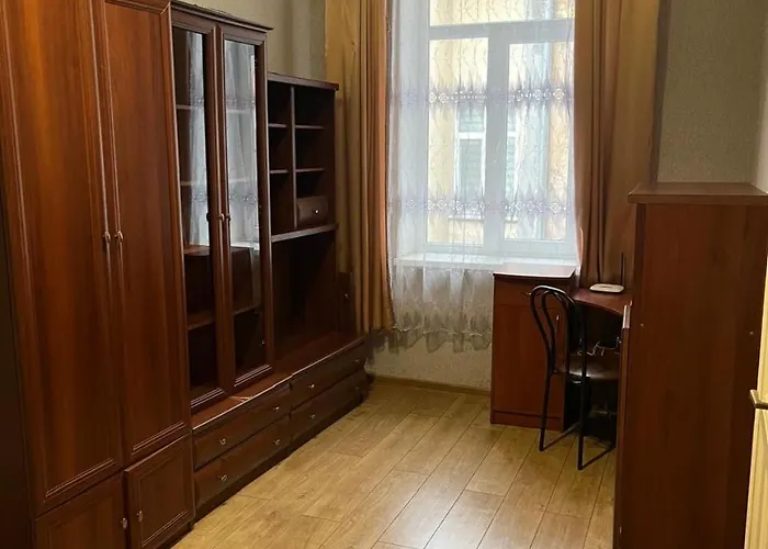 центр площа ринок 10хв до вул личаківська госпіталь вул руська 16 * Leópolis